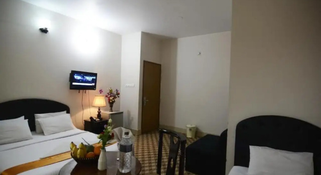 Hotel Holiday Xpress