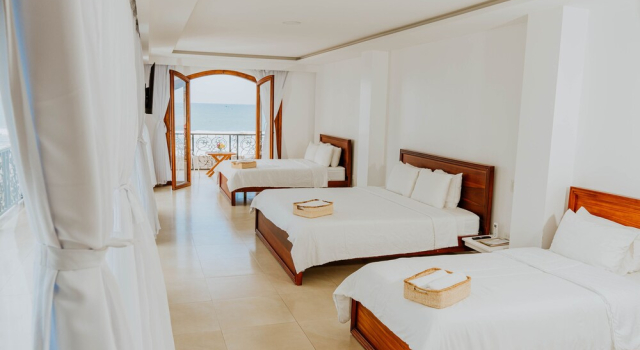 Семейный люкс с балконом Montañablu Hotel