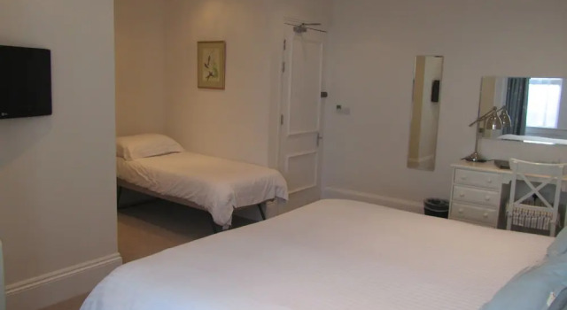 Трёхместный семейный номер Standard Ommaroo Hotel
