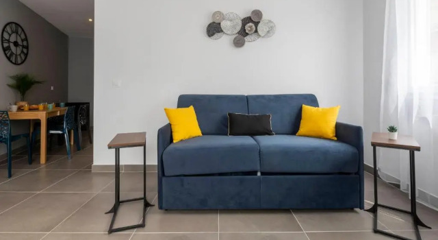 LOC TROTTEUR LE GRAPHITE T2 Grand confort Terrasse, Забронировать Отель Лурд Hautes-Pyrénées