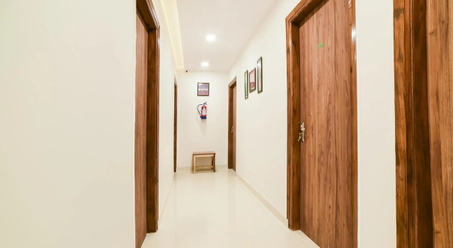 OYO Flagship 49858 Comfort Inn