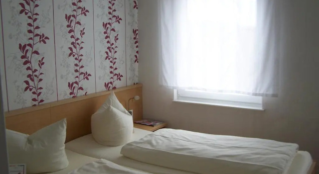 Hotel Zur Linde, Забронировать Отель Мельдорф Dithmarschen