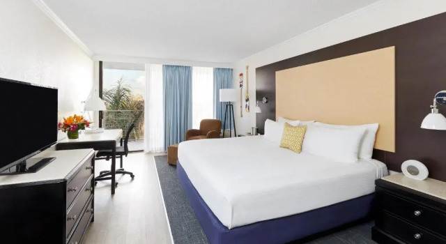 Полулюкс с видом на море Bay Harbor Hotel