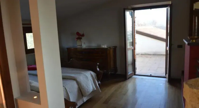 La Pietra Rosa, Rezervasyon Otel Rivotorto Umbria