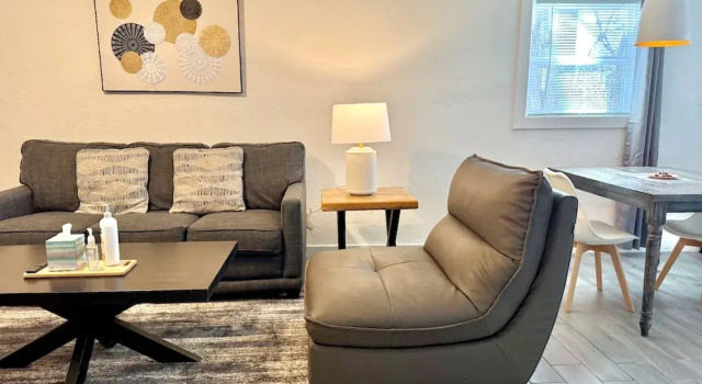 Fully-furnished Studio With Rustic Design 36B, Buchen Sie Boutique Boutique-Hotels in Oklahoma, Boutique