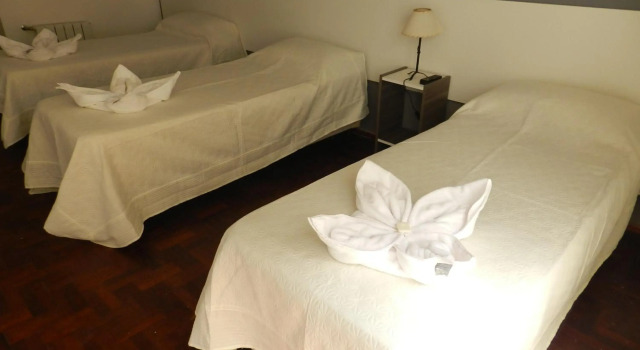 Hotel 376, Rezerwuj Hotel Villa Carlos Paz 