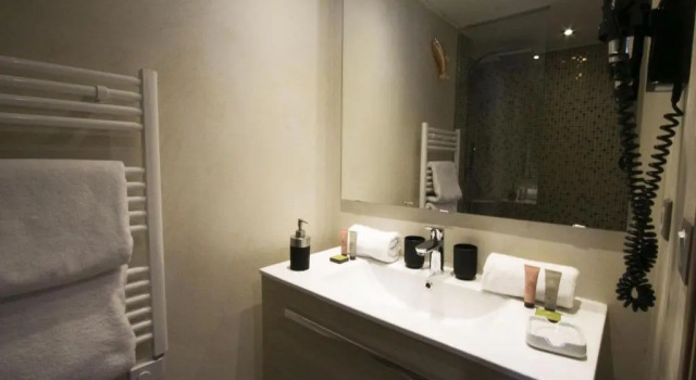 Апартаменты Hotel Edelweiss