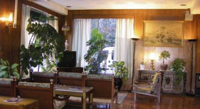 Hostal Bari