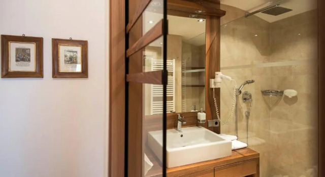 Номер Superior Charmehotel Uhrerhof - Deur