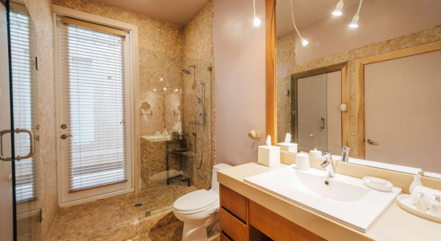 Коттедж Pink Sands Resort