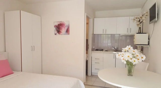 Студия Apartments Tanja & Josipa