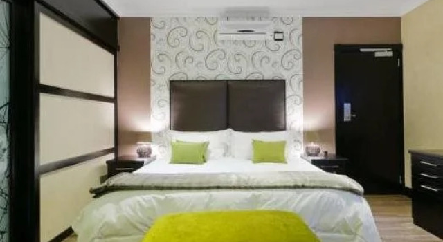 The Executive Suites  555, Забронировать Отель Essenwood Дурбан