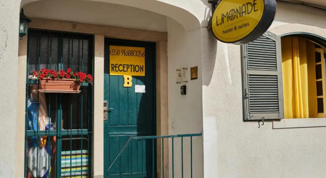 Ljmonade Hostel