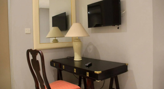 Peter's Place, Rezerwuj Hotel Gaborone Botswana