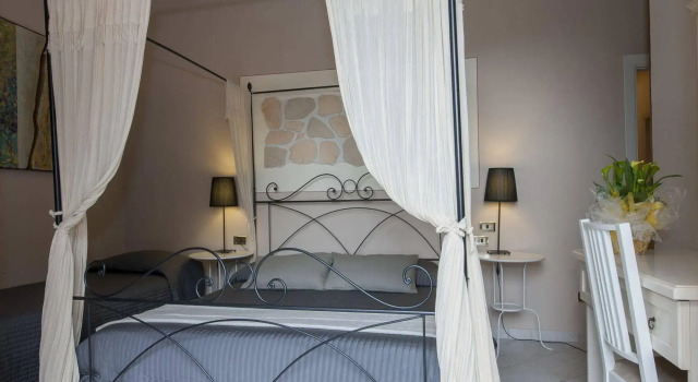 Hotel Monti