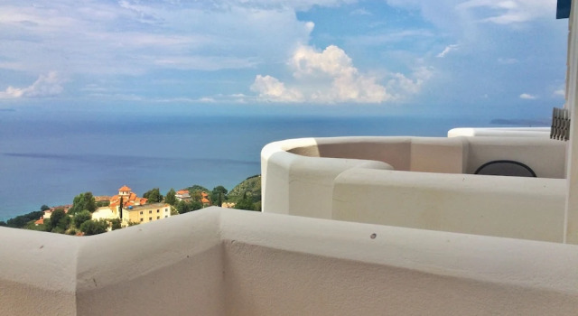 Трёхместный номер Standard с балконом и с видом на море Paradise Lukova Hotel
