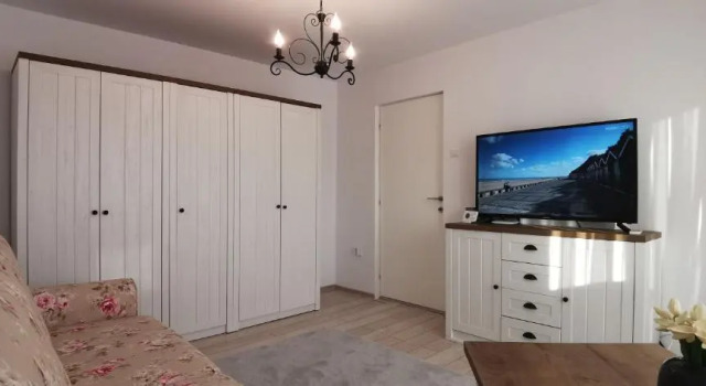 Marcos Apartments Nice and Cozy Mioveni, Забронировать Апартаменты/квартира Отели Арджеш с парковкой, Парковка