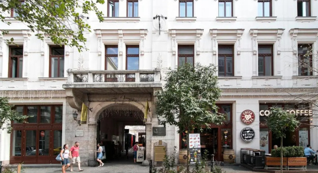Апартаменты Little Americas Metropolitan Apartments