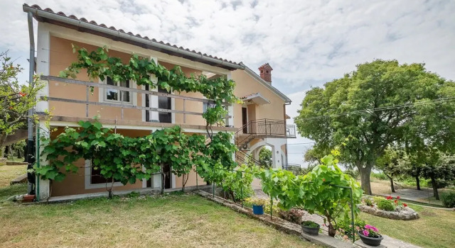 Amazing Apartment in Koromacno With 2 Bedrooms and Wifi