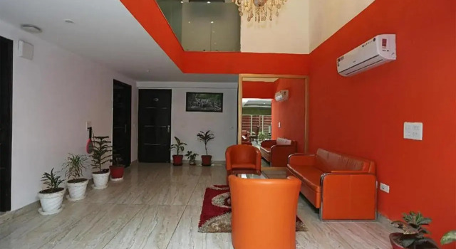 LA Rooms, Забронировать Отель Гургаон Gurgaon Region, рядом с Apollo Tyres Ltd