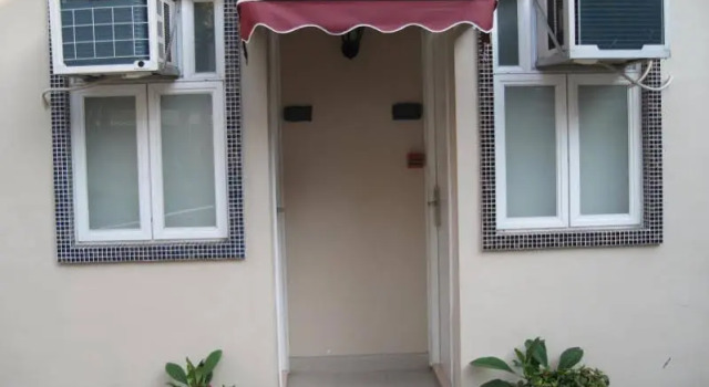 Jolly Guesthouse, Prenota Hotel Islands District Cina