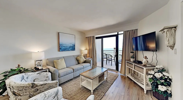 1559gran 3 Bedroom Condo