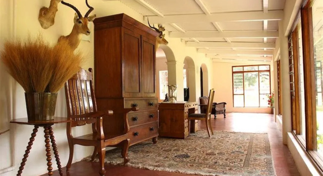 Thorn Tree Lodge