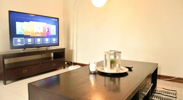 Spacious Self-Catering Apartment at Etuna Gardens., Reservar Apartamento Apartamentos em Gauteng, Apartamento