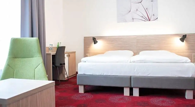 Hotel TAMMEL, Rezerwuj Hotel Jicin Czech Paradise