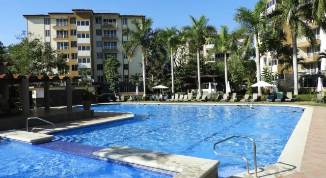 Номер Comfort Costa Linda walking distance to the beach