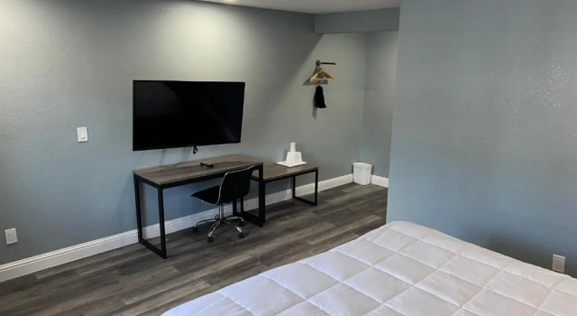 Люкс Deluxe Surf City Inn & Suites