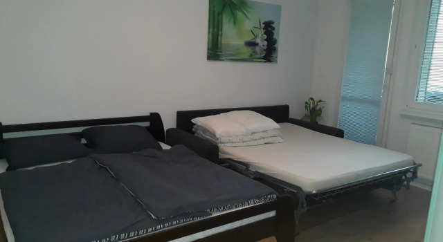 Apartment Klimka with balcony and free parking, Đặt Căn hộ Bra-tít-xla-va Bratislava