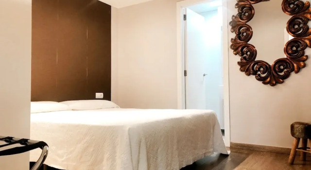 Apartamento City06 Plaza de la Reina, Забронировать Апартаменты/квартира Сьютат Белла 