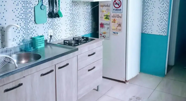 Stúdio inteiro em casa familiar-ar cond próx praia