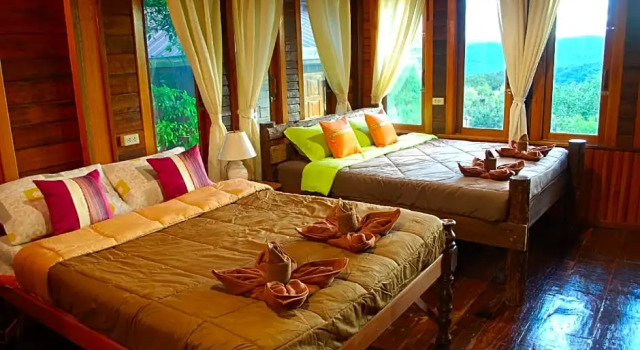 Prue Sa Raj, Buchen Sie Hotel Nam Nao Thailand