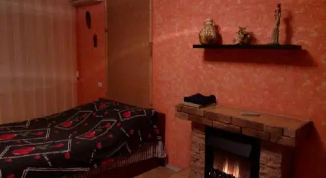 Apartment in the heart of Zhytomyr (near Mykhailivska street), Book Lejlighed SPA-hoteller i Zhytomyr, SPA