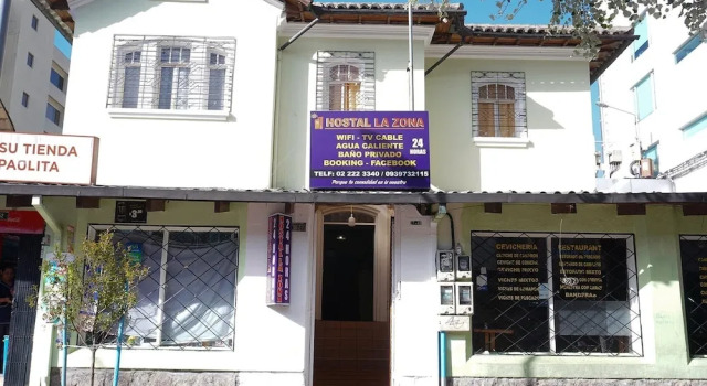 Hostal La Zona, Забронировать Отель La Floresta Кито, рядом с Del Arbolito Park