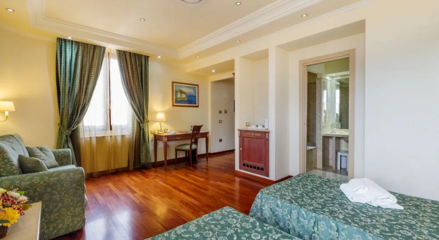 Трёхместный номер Hotel Panorama