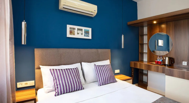 Номер Economy с красивым видом из окна Mono Hotel