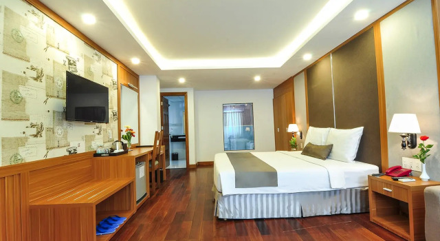 Люкс Premier с видом на море Oriental Nha Trang Hotel