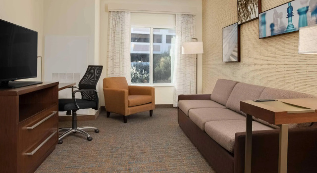 Residence Inn by Marriott Shreveport-Bossier City/Downtown, Забронировать Отель Отели Шривпорт с бассейном, рядом с Shreve Square on the River Shopping Center, Бассейн