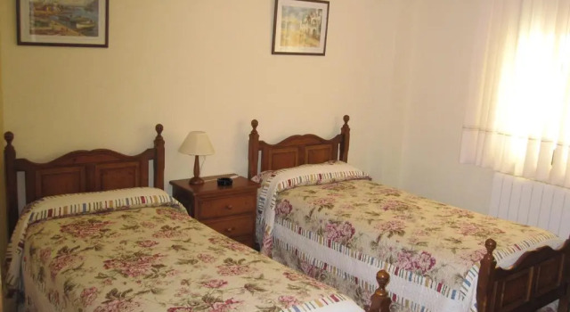 Hostal Restaurante Santa Cruz, Забронировать Хостел Отели Las Arribes del Duero с завтраком, Завтраки