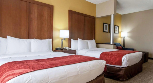 Четырёхместный люкс Comfort Suites Tulsa Central