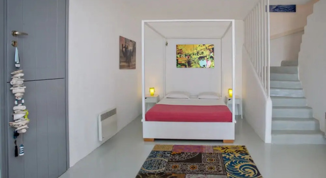 Camelia House - Triandaros, Забронировать Отель Тинос Тинос, рядом с Церковь Кехровуни