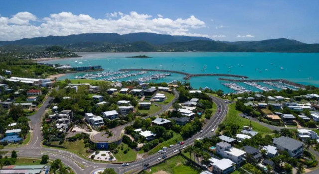 Апартаменты Waterview Airlie Beach