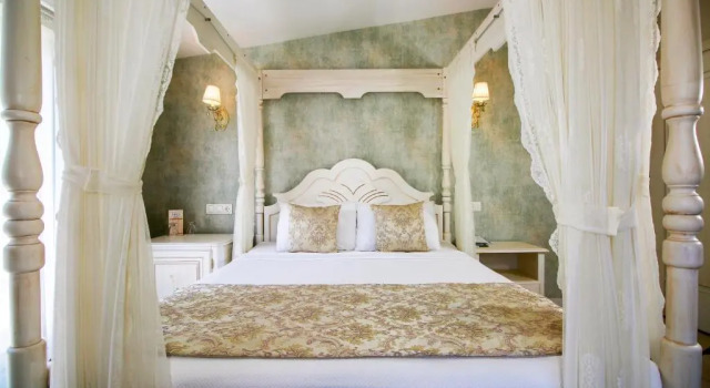 Полулюкс Joya Del Mar Hotel
