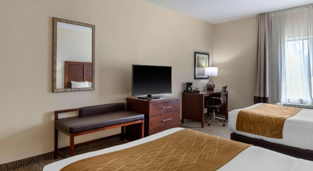 Четырёхместный номер Standard Comfort Inn & Suites Camden