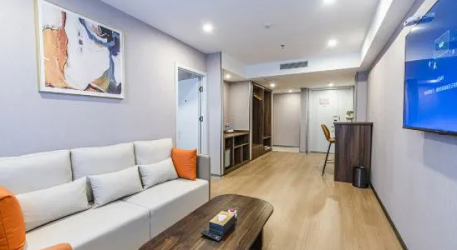 Люкс Business Homeinn Ripple Yun Hotel (Beijing Tsinghua Chang Gung Hospital Tiantongyuan East Subway Station)