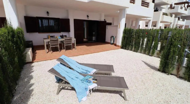 Апартаменты Casa de Femmie apartamento de lujo terraza jardín y piscina comunitaria