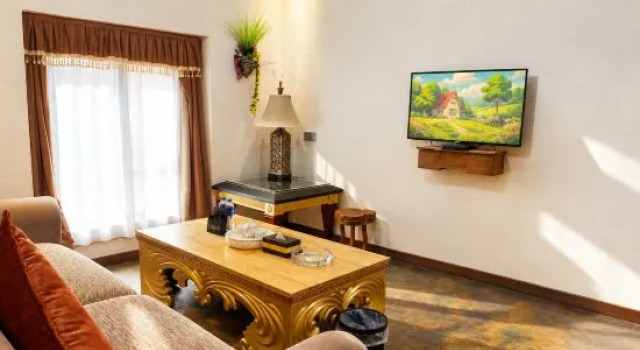 Люкс Deluxe Shanbara Homestay (Daocheng Yading Visitor Center)